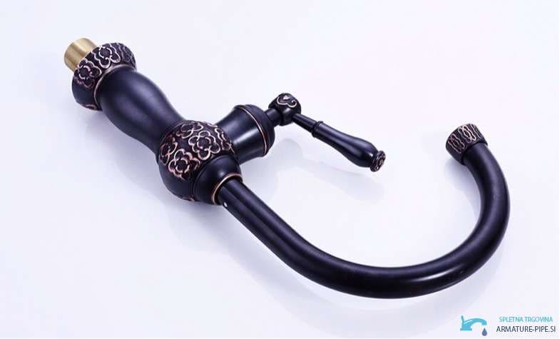 Rubinetto lavabo BK3242 con bocca curva e leva laterale