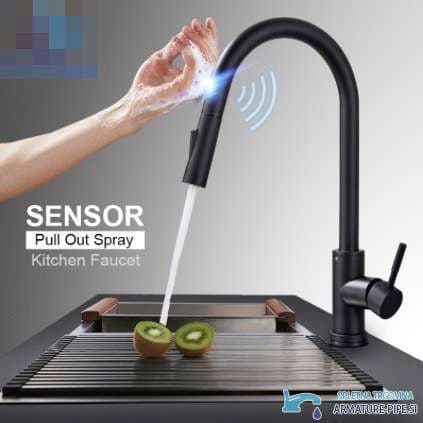 Miscelatore da cucina EYN BS1333 con doccetta estraibile, sensore e bocca girevole, disponibile in più finiture BS1333 — 1