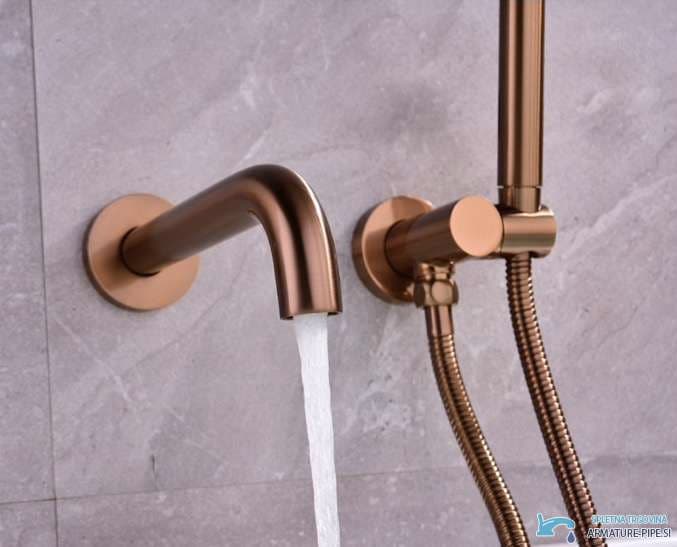 Corpo in ottone