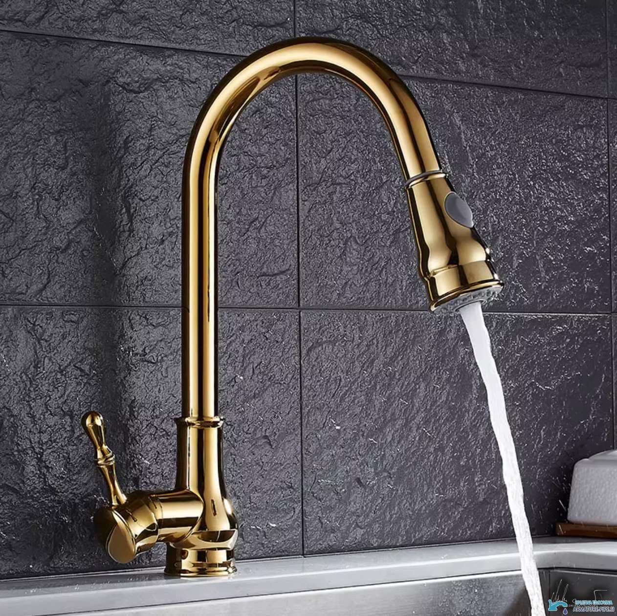 Rubinetto da cucina dorato estraibile KZI5176 con finitura lucida