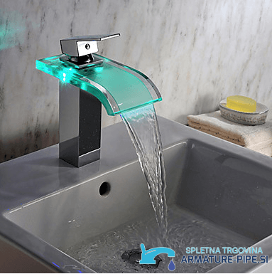 Rubinetto bagno LED EYN MF313 in cromo lucido con cascata in vetro