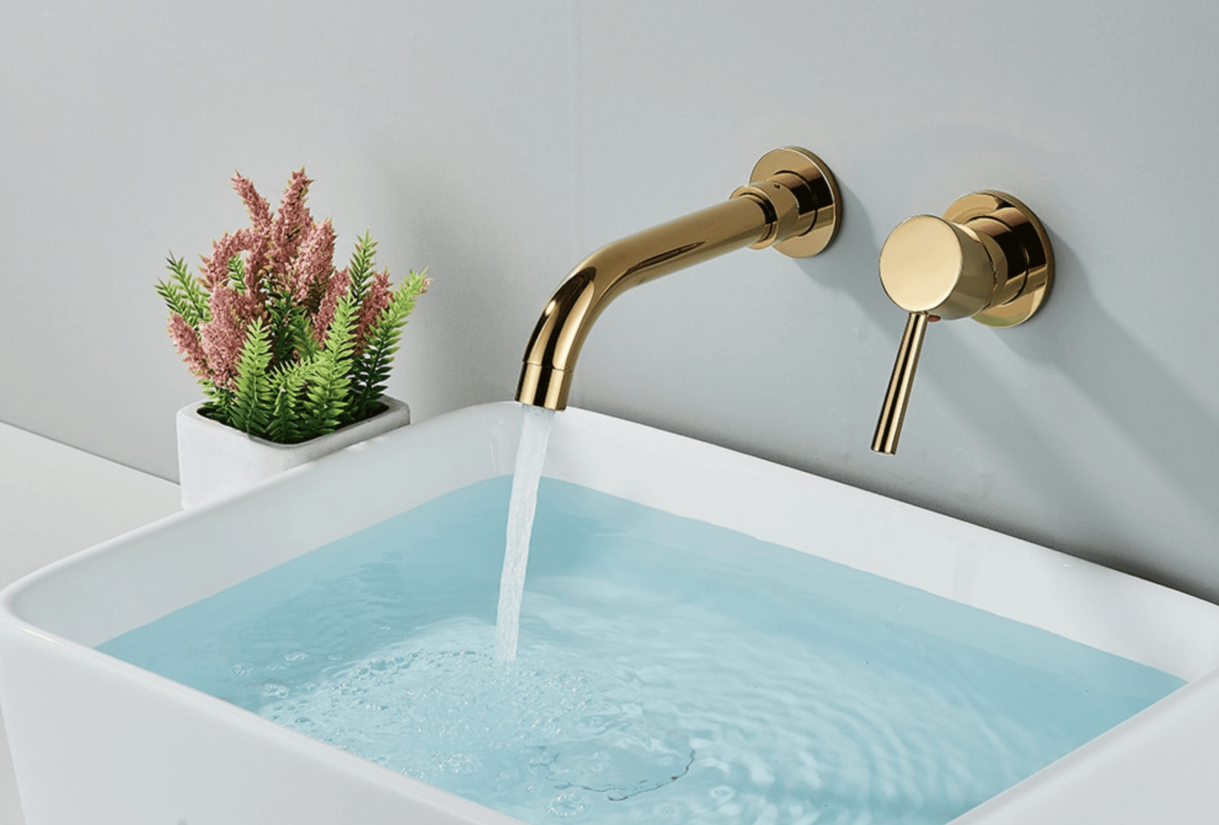 Rubinetto a parete dorato per lavabo SG1520 con finitura lucida