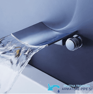 Rubinetto lavabo EYN a parete con bocca a cascata SU4442 in cromo lucido
