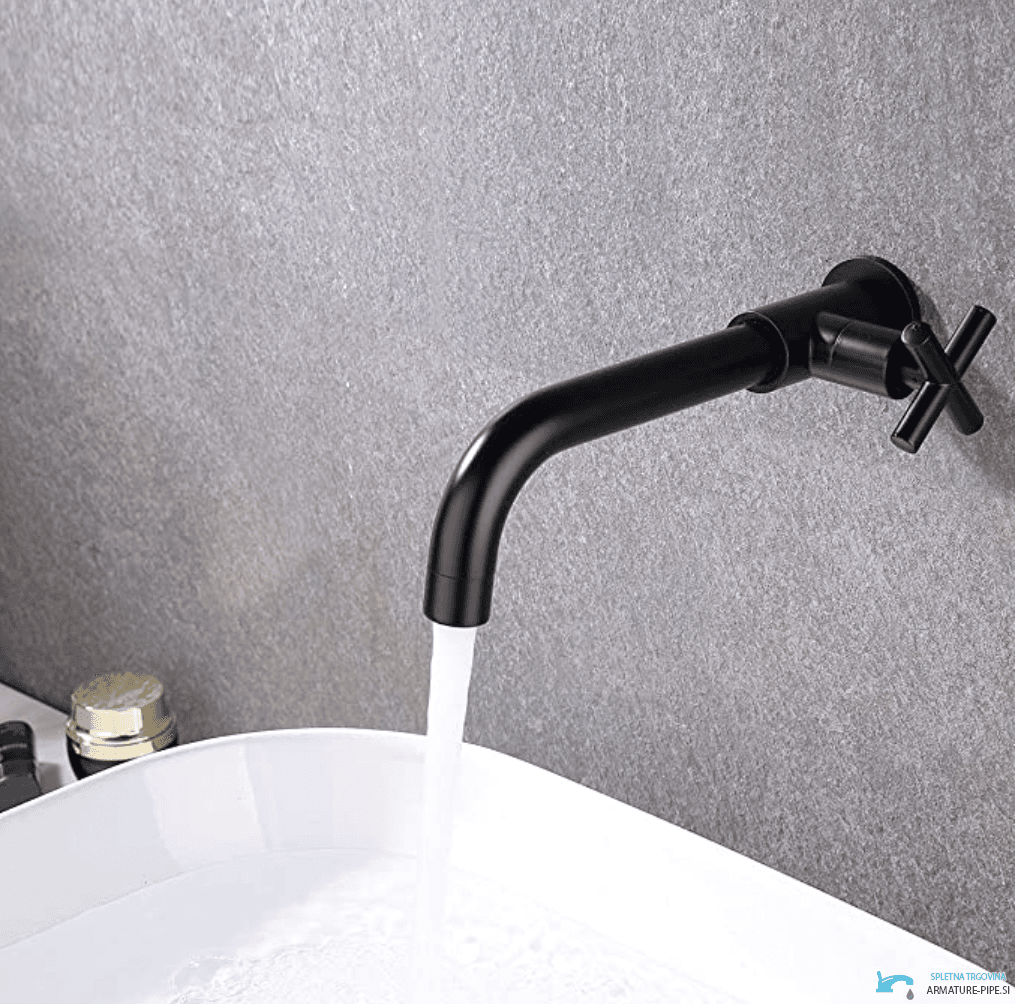 Rubinetto a parete per acqua fredda WB1414 in nero opaco