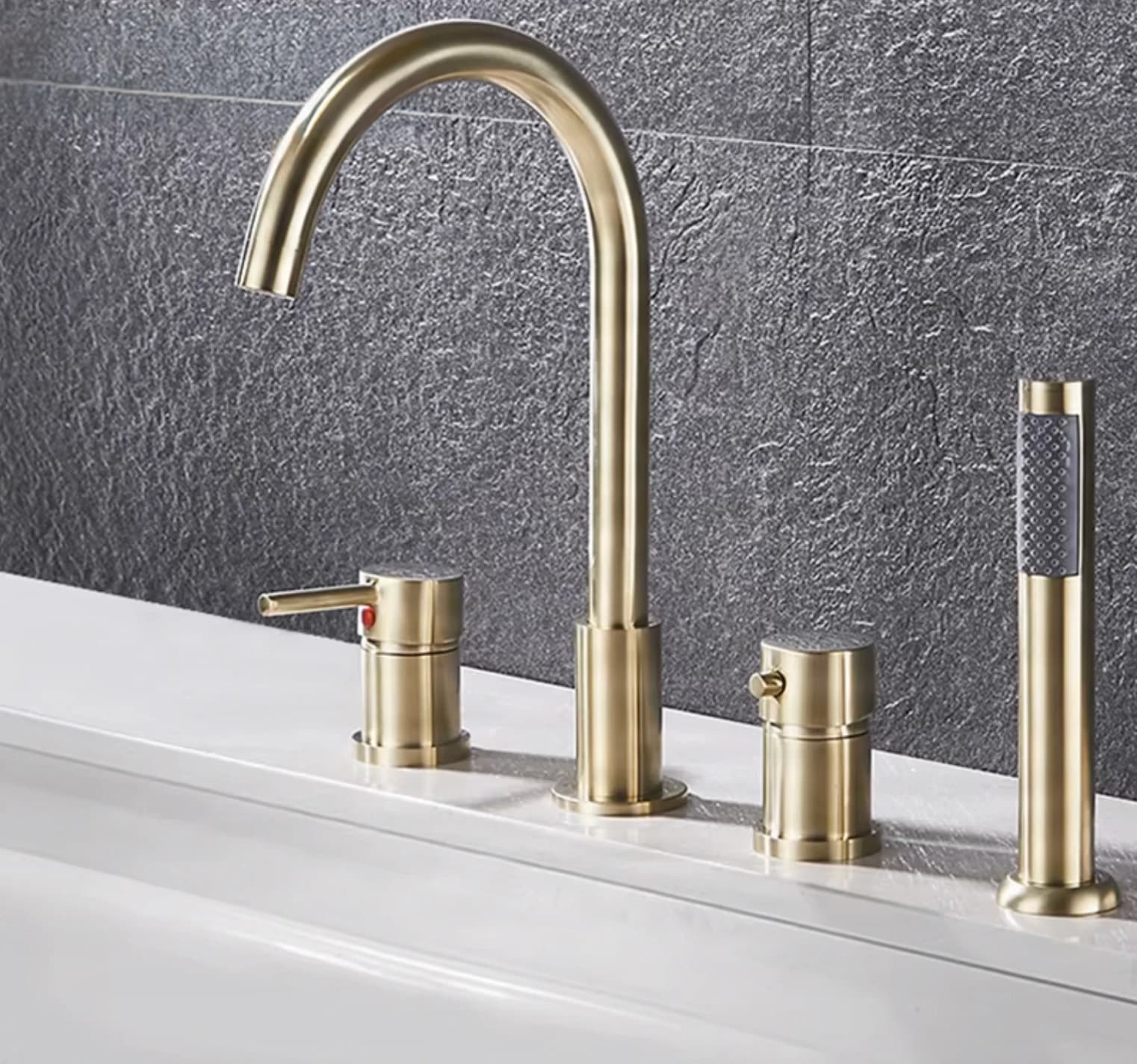 Bathroom-faucet-for-bathtub-KM18342