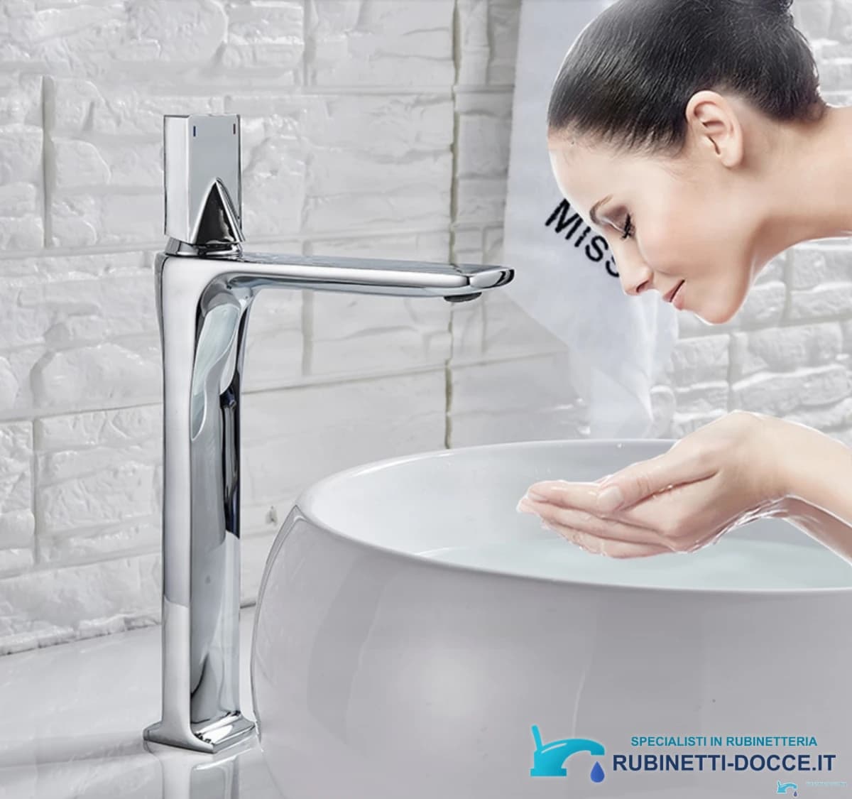 Miscelatore per lavabo freestanding EYN VU1610 in cromo, nero opaco e grigio scuro